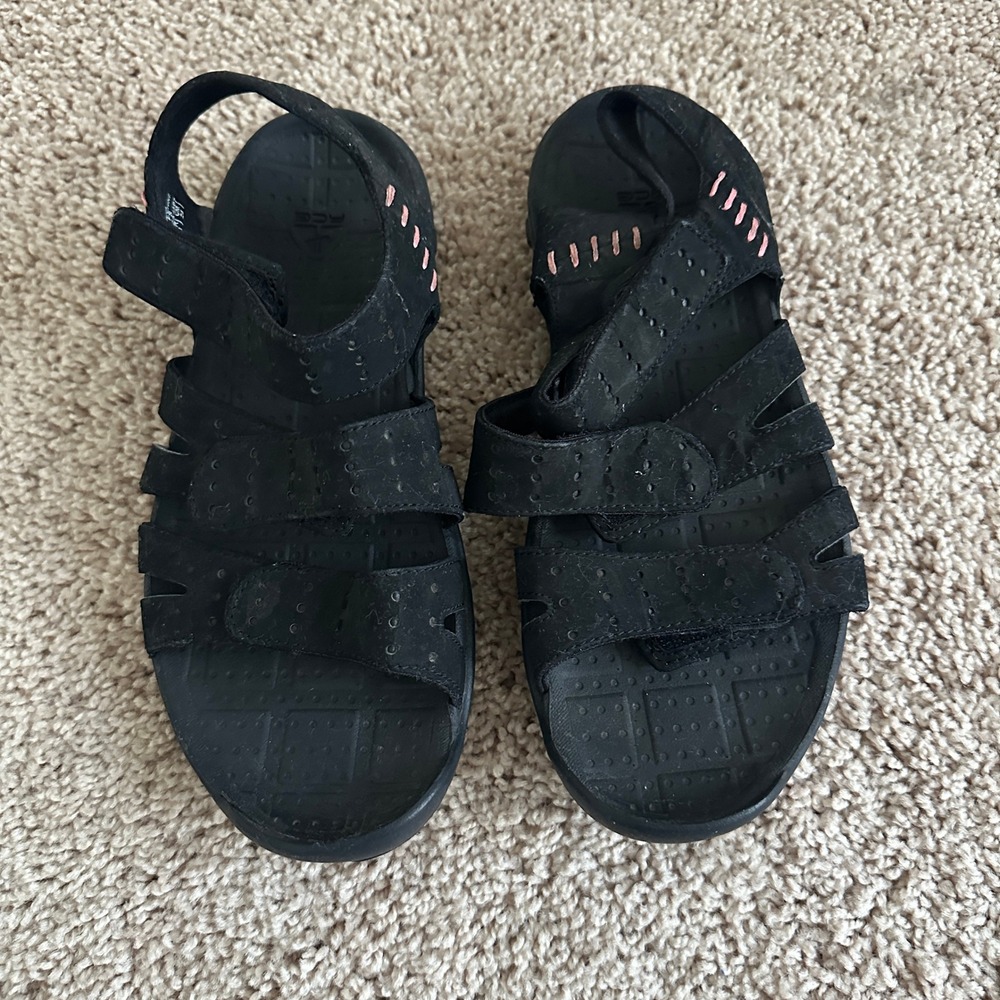 Nike ACG Sandals Women 7 Black Pink Strappy Hiking Trail 317519-061
